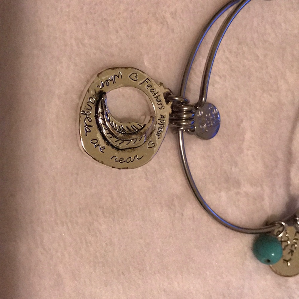 Bracelets - Picture 4 of 4